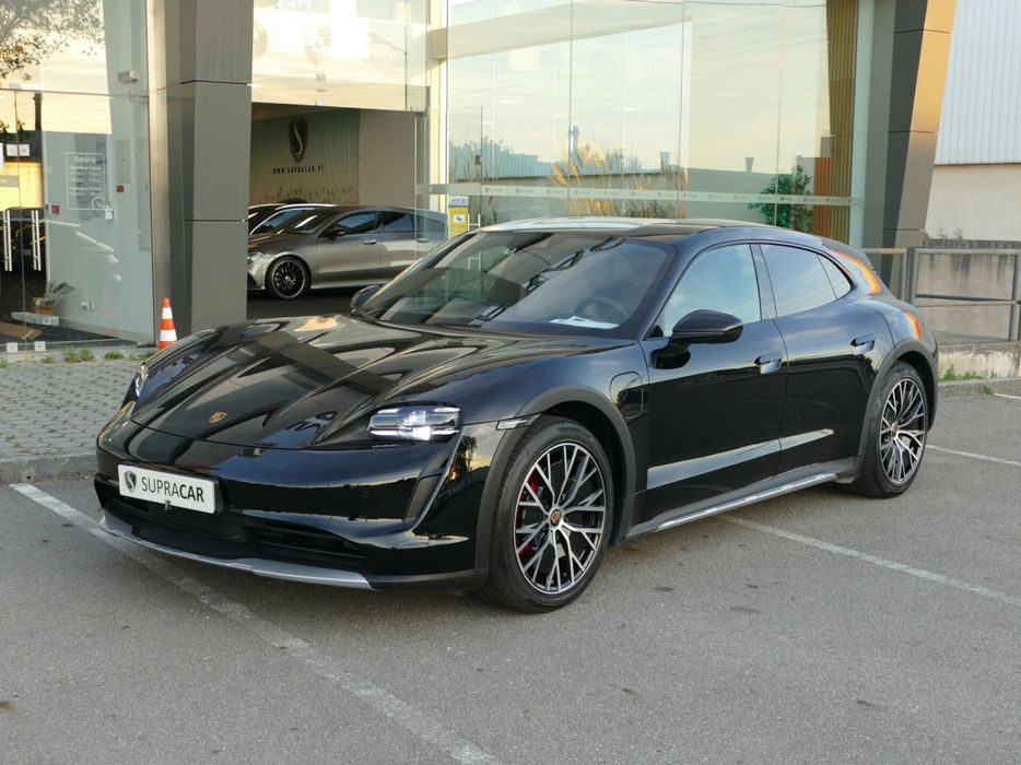 Porsche Taycan Cross Turismo 4S