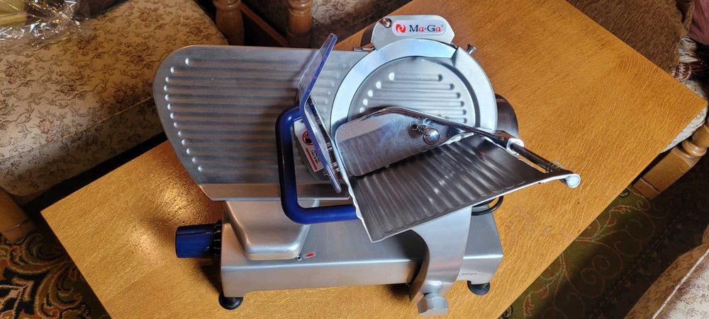 Krajalnica do wędlin Ma-Ga 310p2, średnica noża 250mm