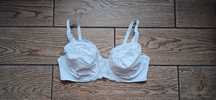 Biały# kremowy biustonosz C&A r. 90 D