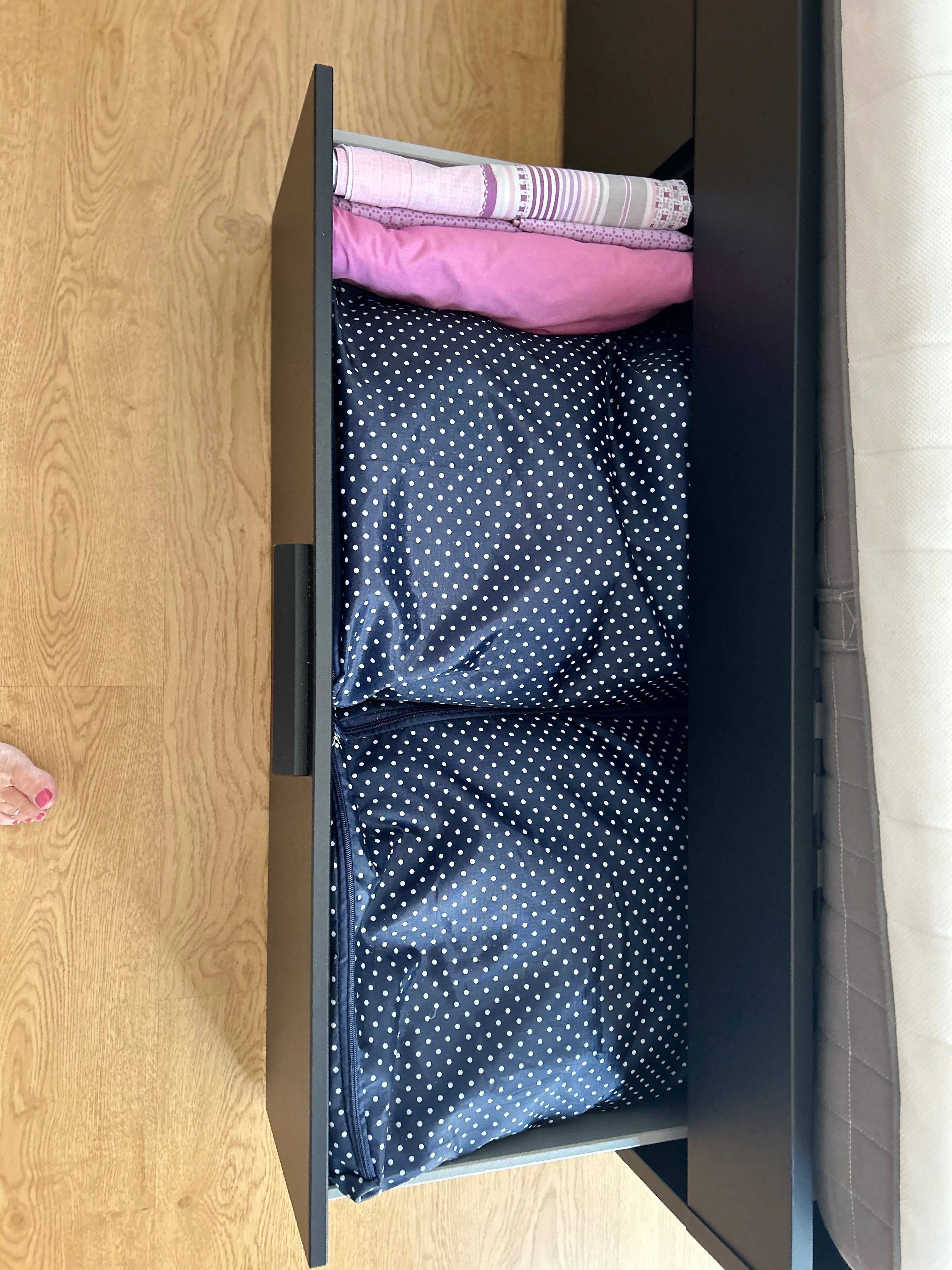 Cama brimnes  160 por 200