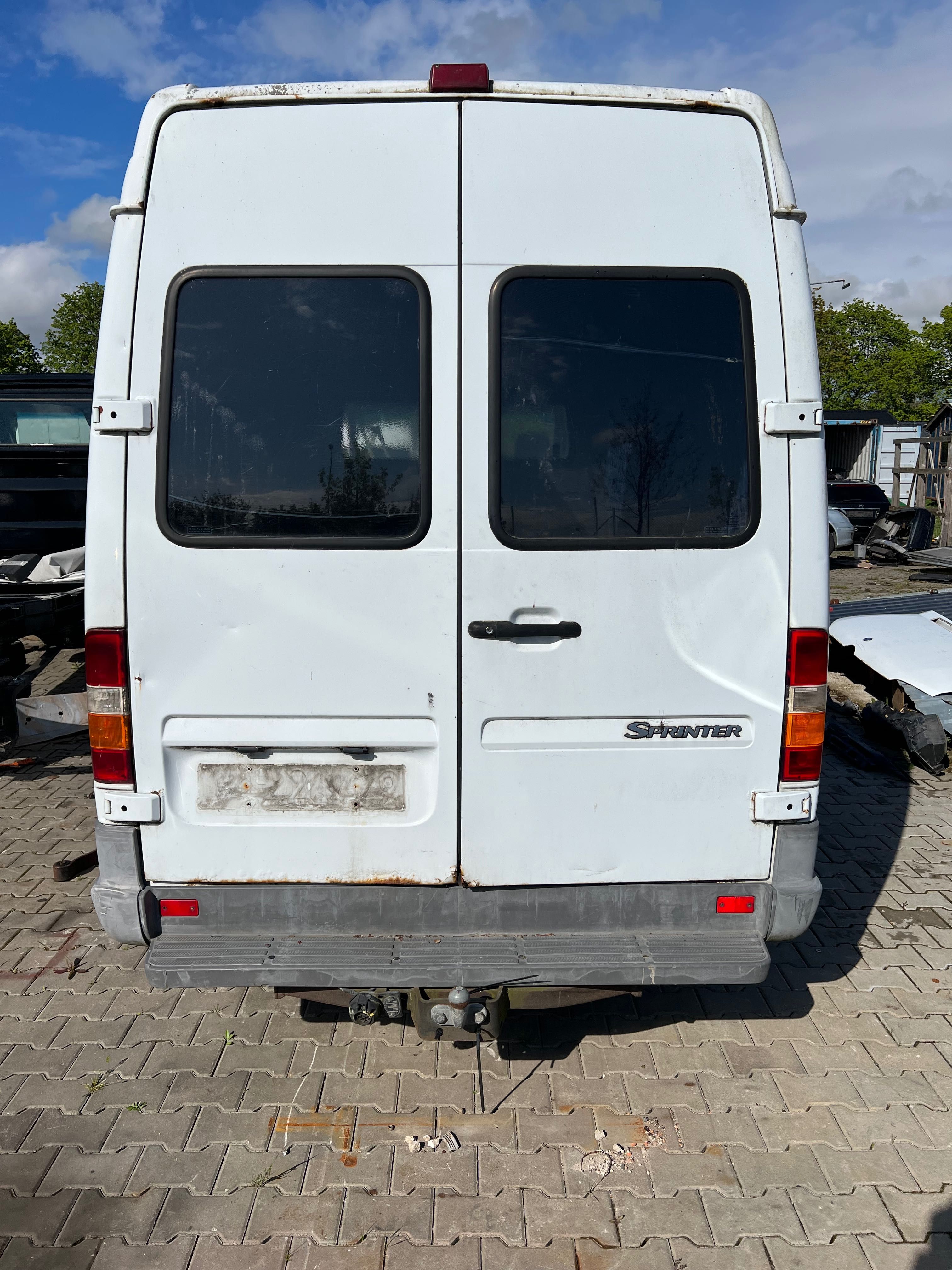 Mercedes sprinter drzwi tył 903