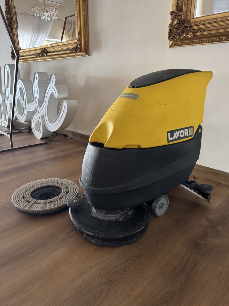 Szorowarka Lavor PRO SCL Compact Free 50E