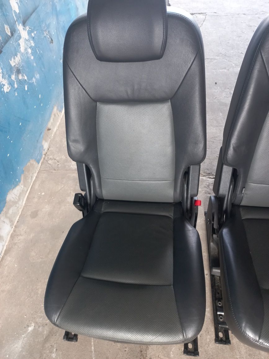Fotele 2 rząd ford s-max galaxy przesuwane