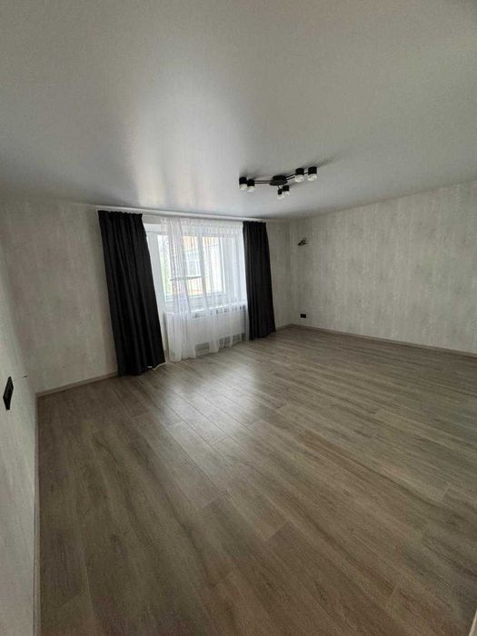 Квартира зі свіжим  капітальним ремонтом