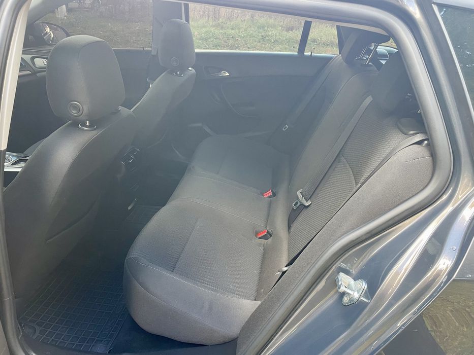 Авто опель інсігнія Opel Insignia 2015