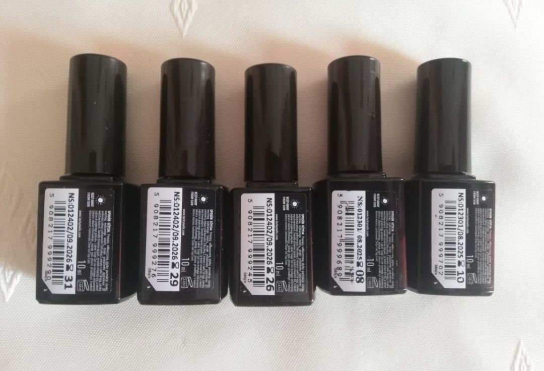 Lacky Nails Nowe lakiery bez lampy UV LED 08 26, 29 31
LED