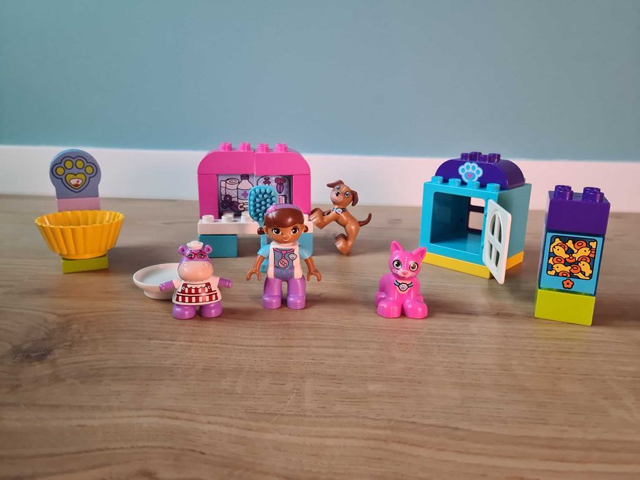 Lego Duplo Lecznica dla zwierząt Doktor Dosia 10828, stan bardzo dobry