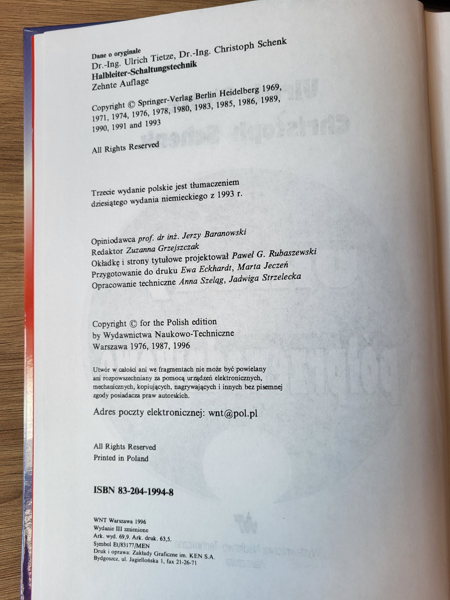 Układy półprzewodnikowe, U. Tietze, Ch.. Schenk