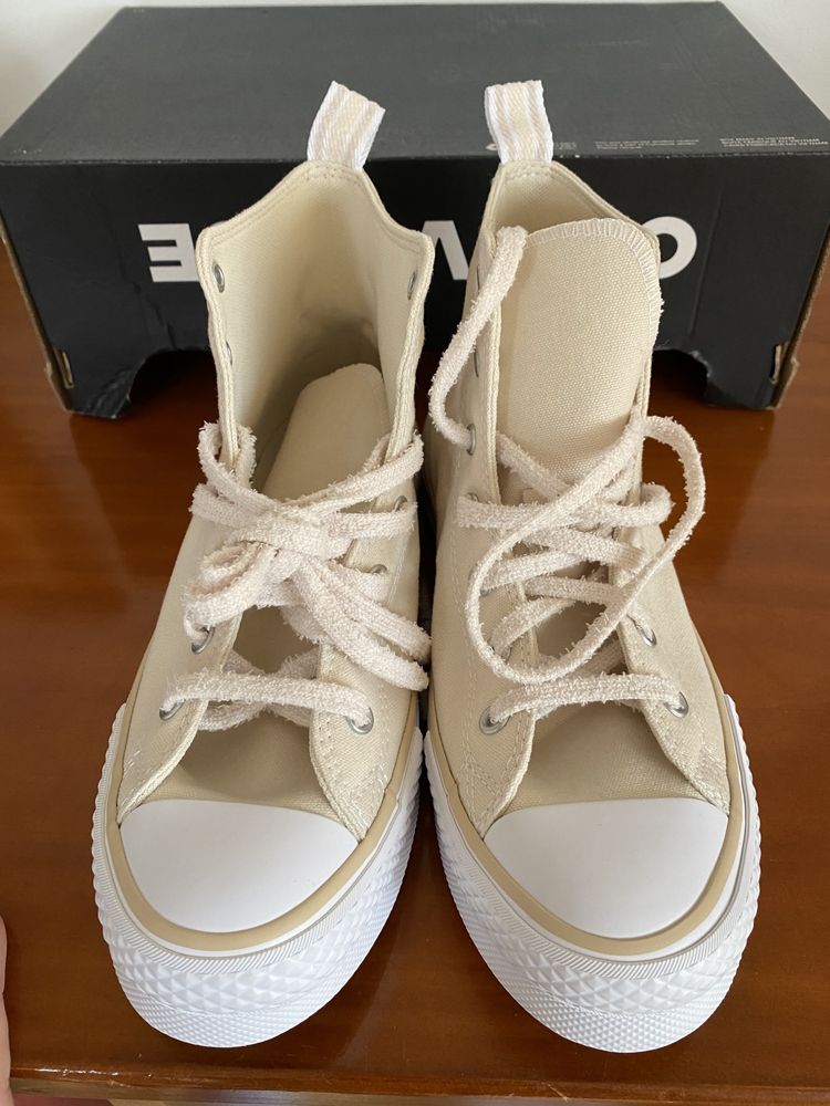 Tenis bota all star creme plataforma converse NOVOS