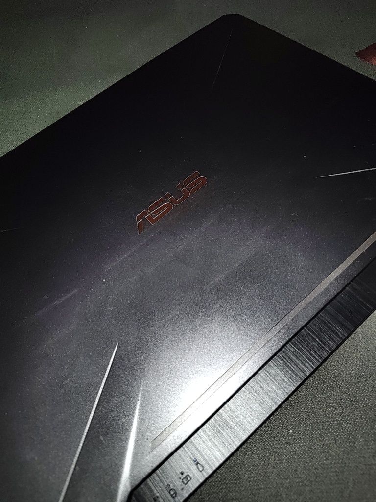 Laptop Asus Tuf Gaming FX505DU