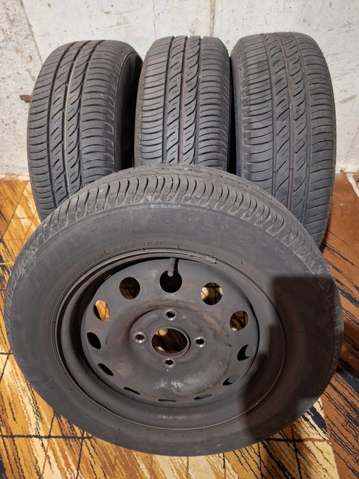 Opony letnie Firestone Multihawk 2 185/65/14 z felgami felgi Focus MK1