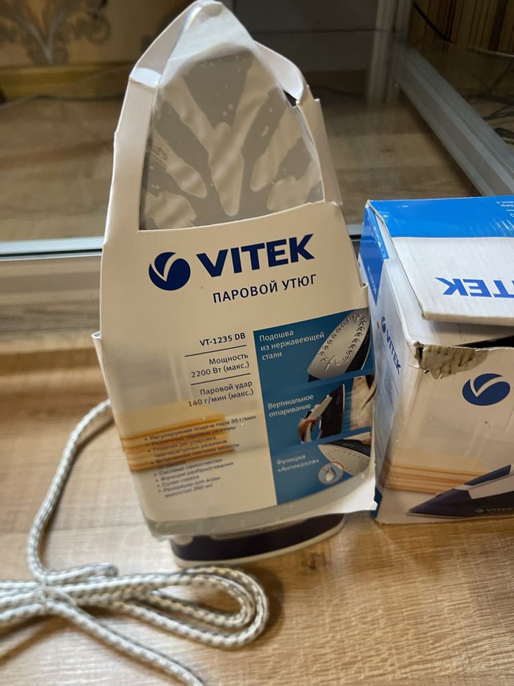 Утюг VITEK VT-1235 новый праска