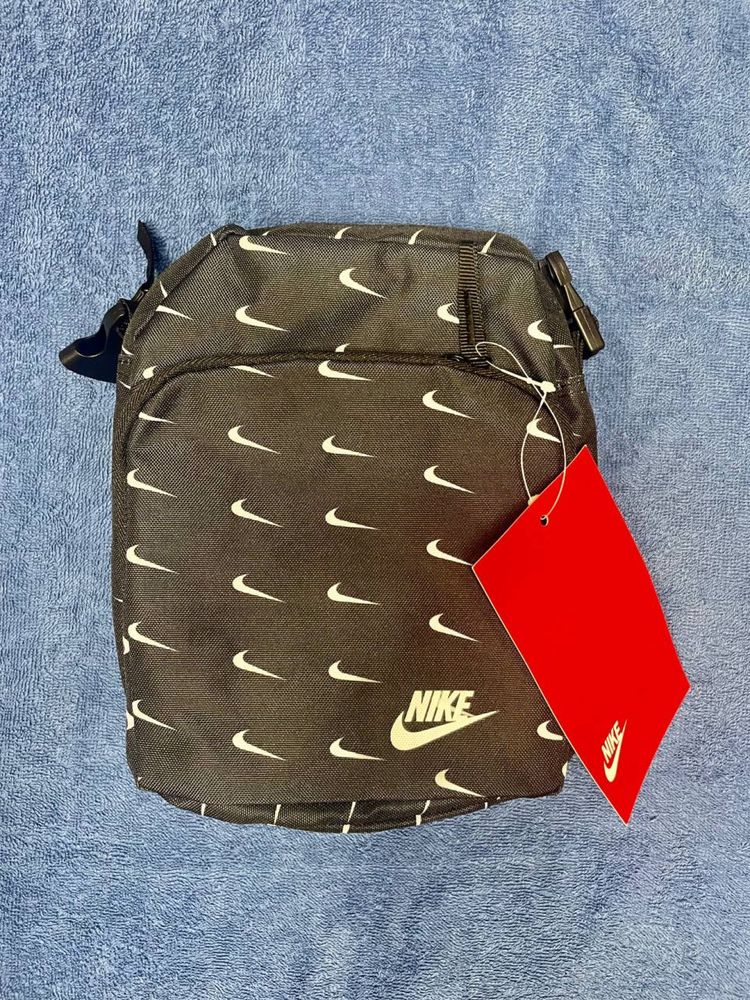 Чоловіча сумка Nike
