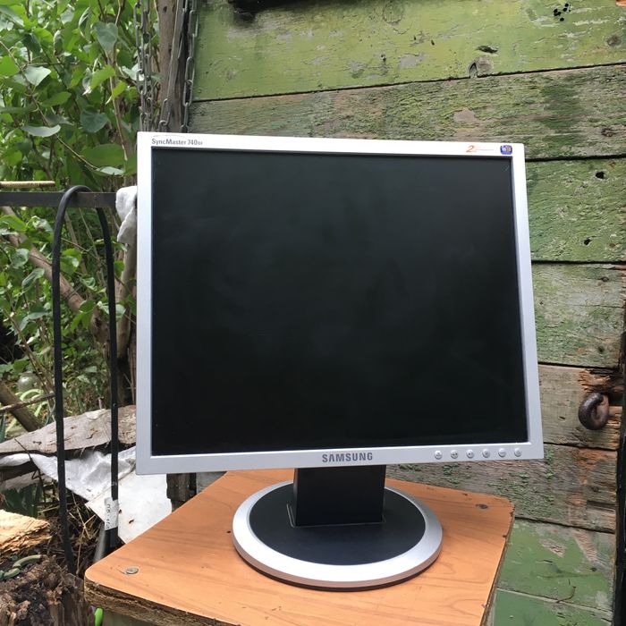 samsung sync master 740bf