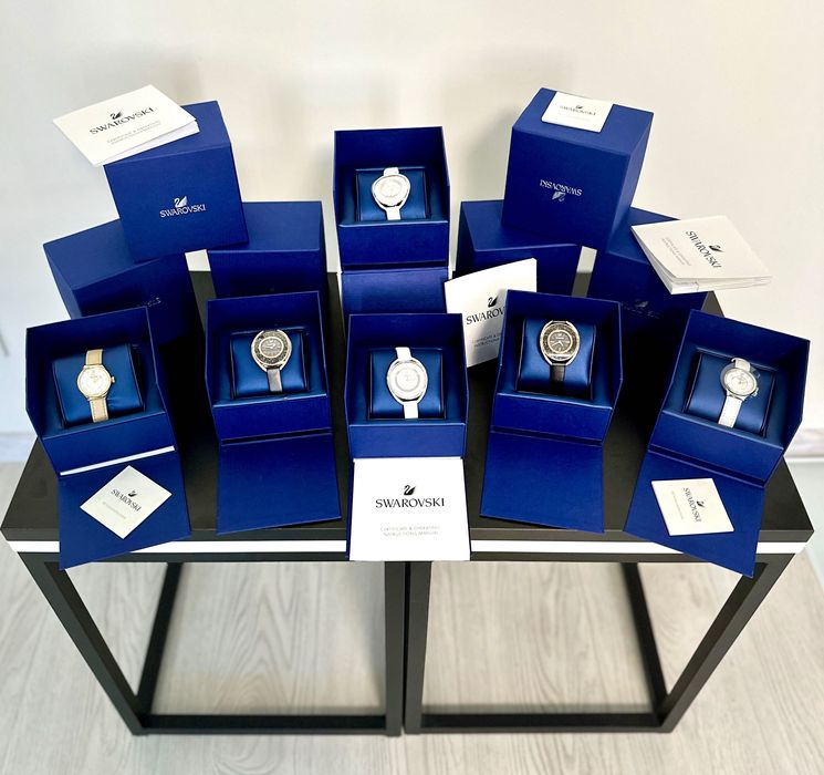 Годинник Swarovski