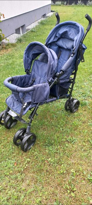 Wozek podwojny dla blizniakow /rok po roku