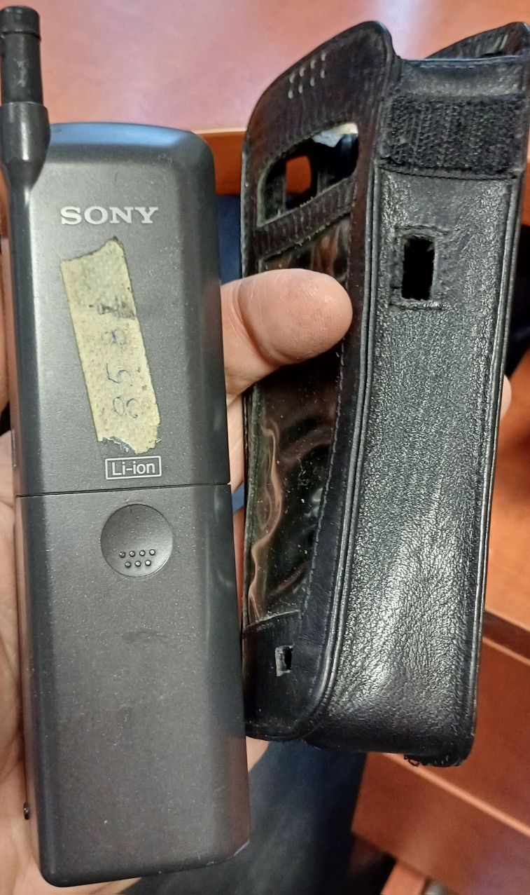Sony GSM  CM-DX1000