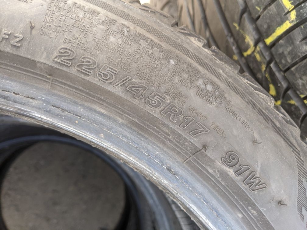 225/45R17 Bridgestone 21рік