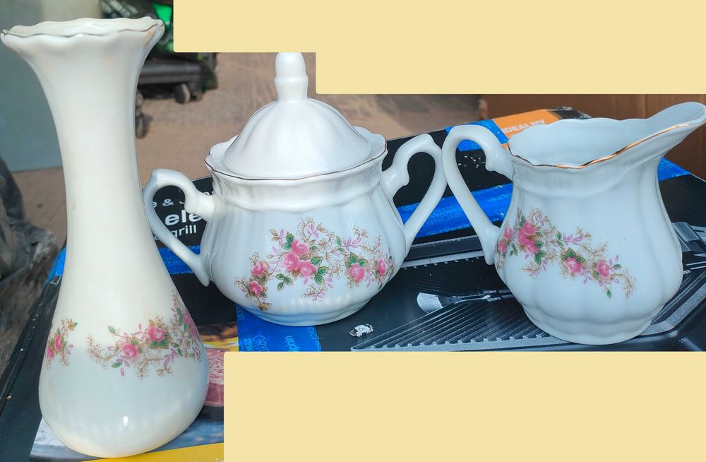 PORCELANA__Komplet 3 elementy_Cukiernica/ Mlecznik/ Wazonik__PIĘKNY
