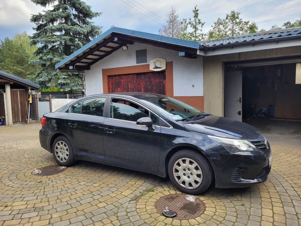 Toyota Avensis t27 Silnik 1.6 benzyna Rok 2013