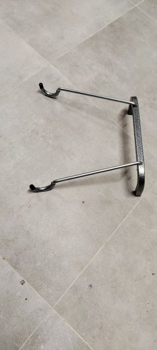 Wieszak ścienny na rower