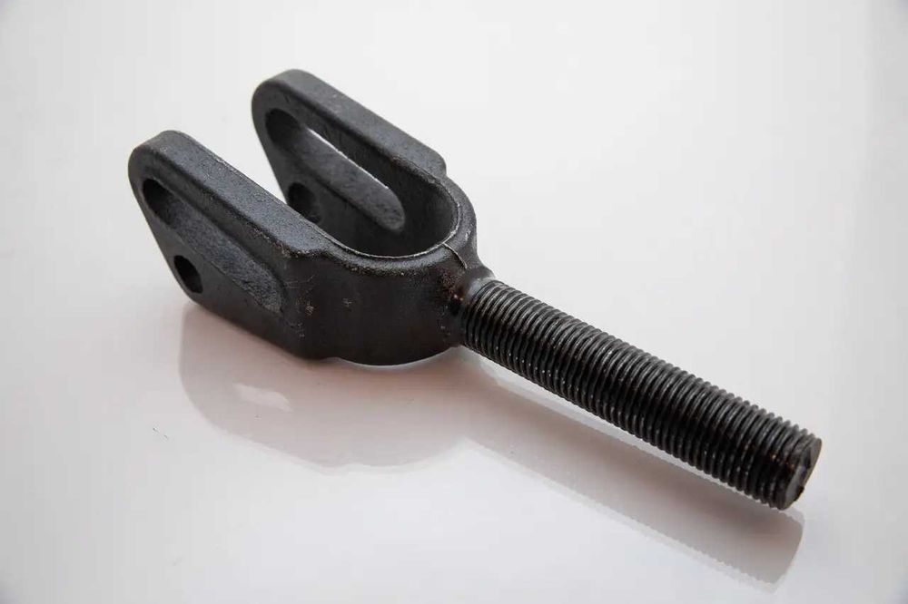 Запчастини для тракторів в асортименті