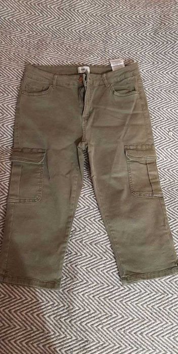 Джинси. Шорти. З карманами. Фірма ONLY. Розмір S. В ідеальному стані.