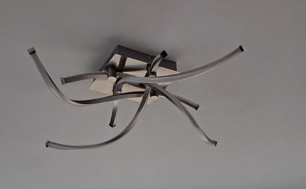 Lampa sufitowa LED z wbudowanym ściemniaczem