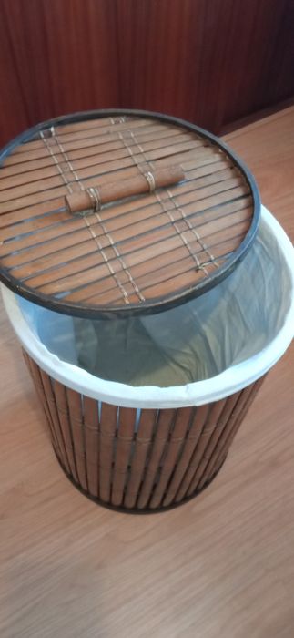 Cesto de roupa, espaçoso em bambú com tampa