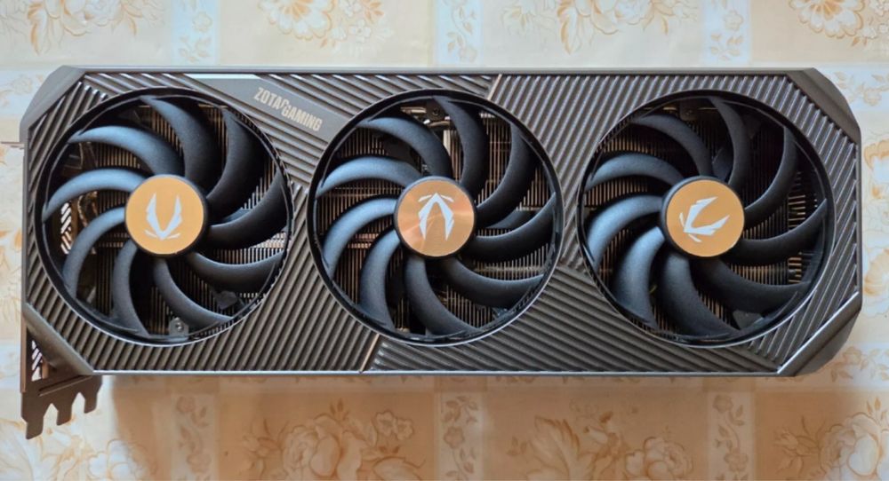 RTX 5080 Zotac Solid OC