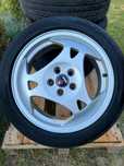 Oryginalne felgi SAAB 17 cali 5x110 trójramienne z oponami 205/50R17