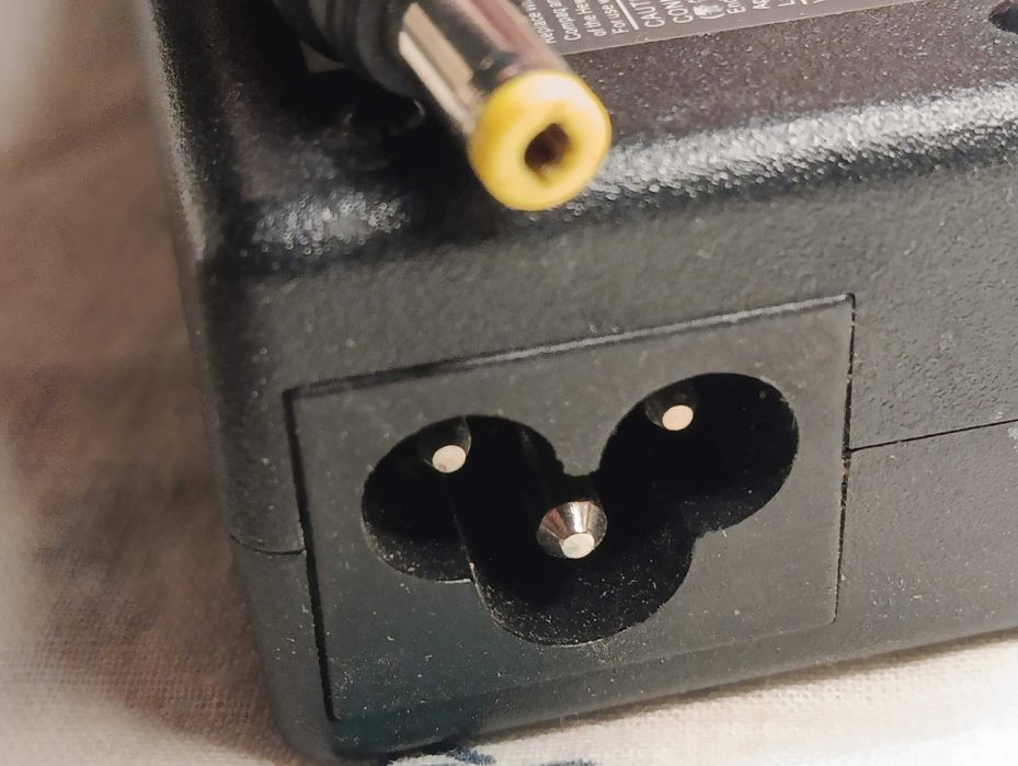 Зарядное блок живлення для ноутбука HP 18.5V 3.5A 65W (4.8×1.7mm)