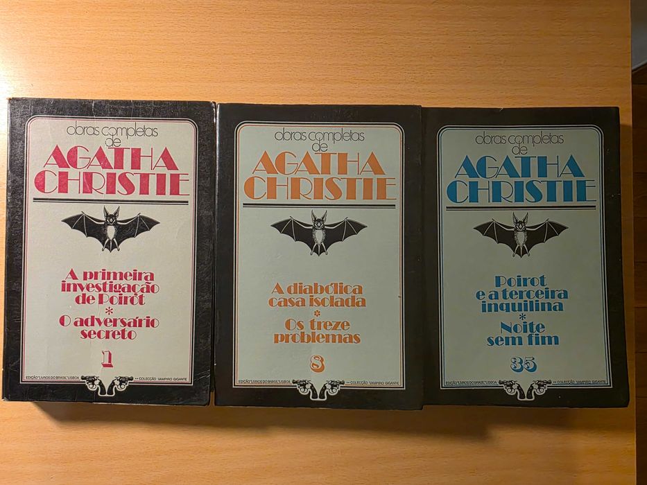 3 livros da coleção "Obras Completas de Agatha Christie"