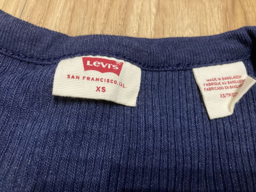 Levi’s krótki granatowy sweterek roz. XS