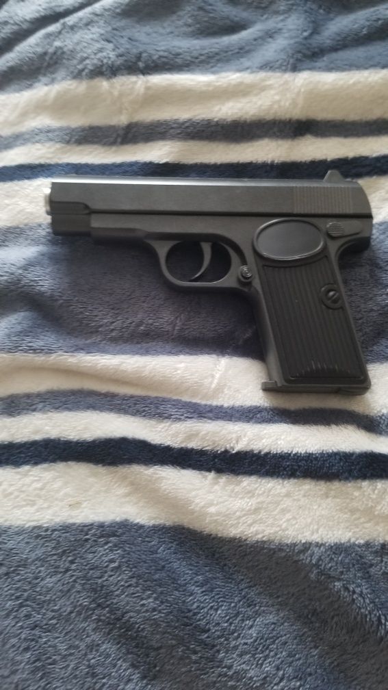 Іграшковий пістолет ZM06