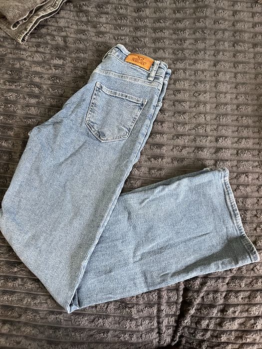 Вживані джинси, але в гарному стані