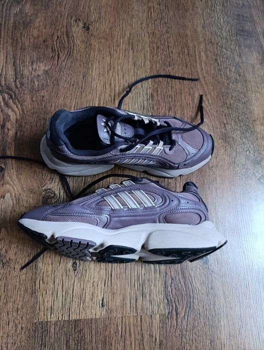 Adidas Ozmillen 39, кросівки 38.5 коричневі 24.5см кроси осінь 38