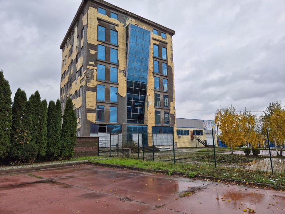 Продаж комерційноі нерухомості