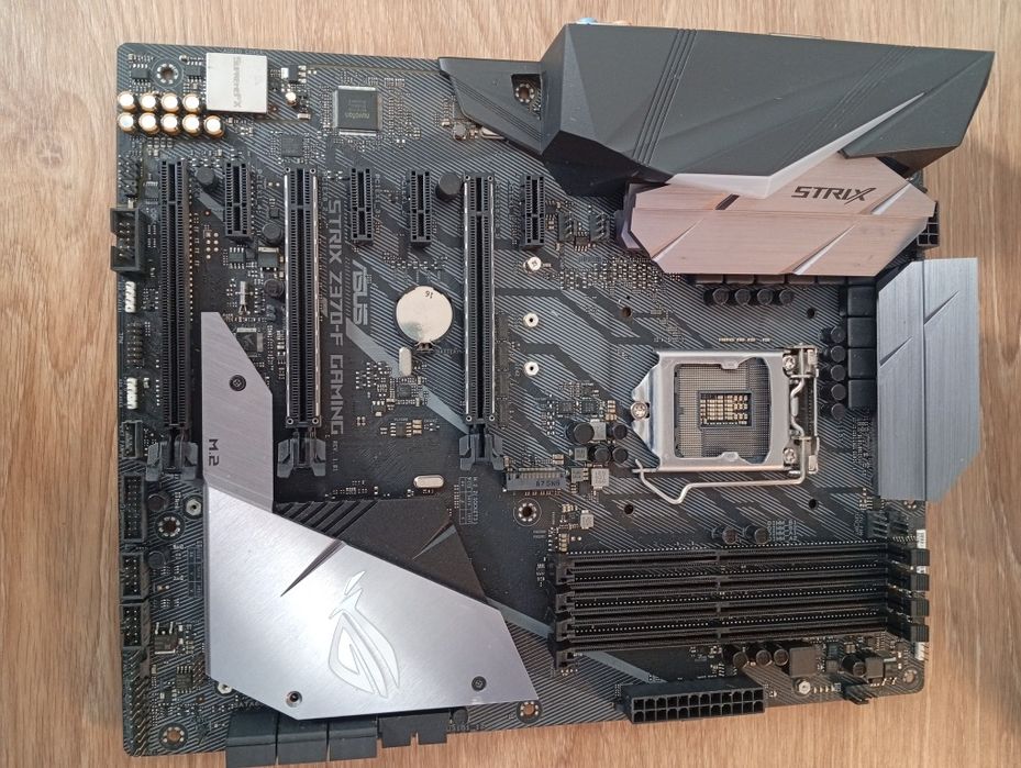 Motherboarde ASUS Rog Strix Z370-F Gaming  skt 1151
