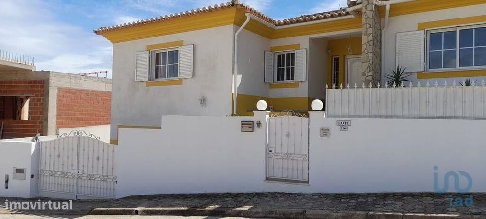 Casa / Villa T4 em São Gonçalo De Lagos de 243,00 m2