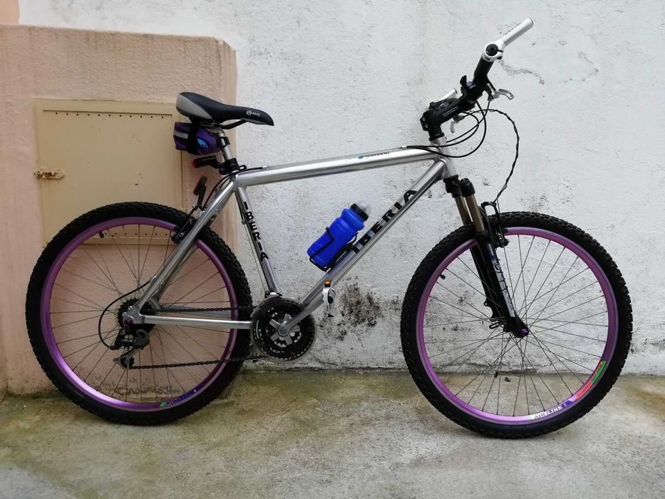 Bicicleta em Alumínio - roda 26