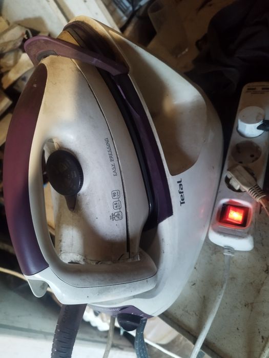 FERRO de engomar impecável