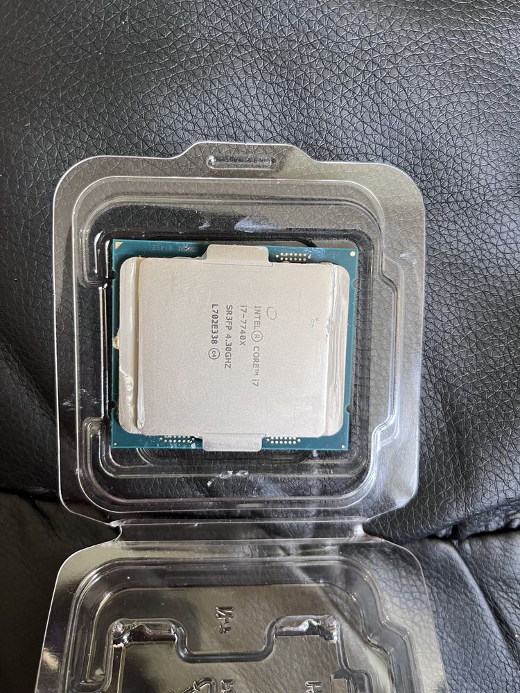 Процесор INTEL X-series i7-7740X з розблокованим множником