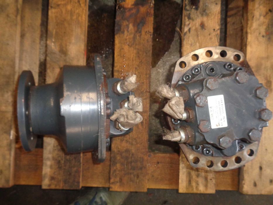 Hydromotor silnik hydrauliczny jazdy POCLAIN MS02-2-123-R02 / A529682