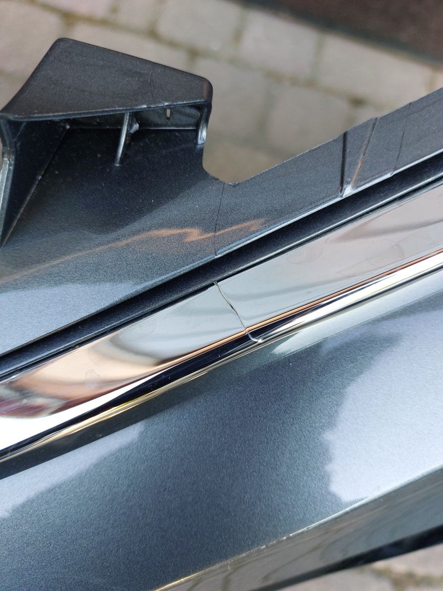 Zderzak VW T-ROC R-line lift przód oryginał z grilem i ledy