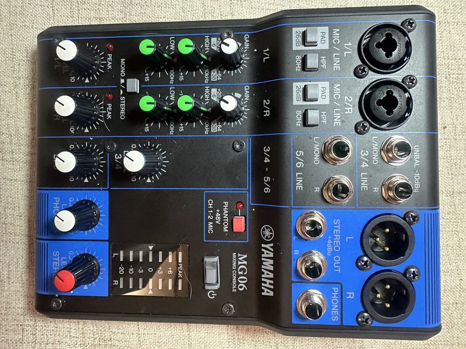 Новий мікшер Yamaha MG06 (з зарядкою, без коробки)