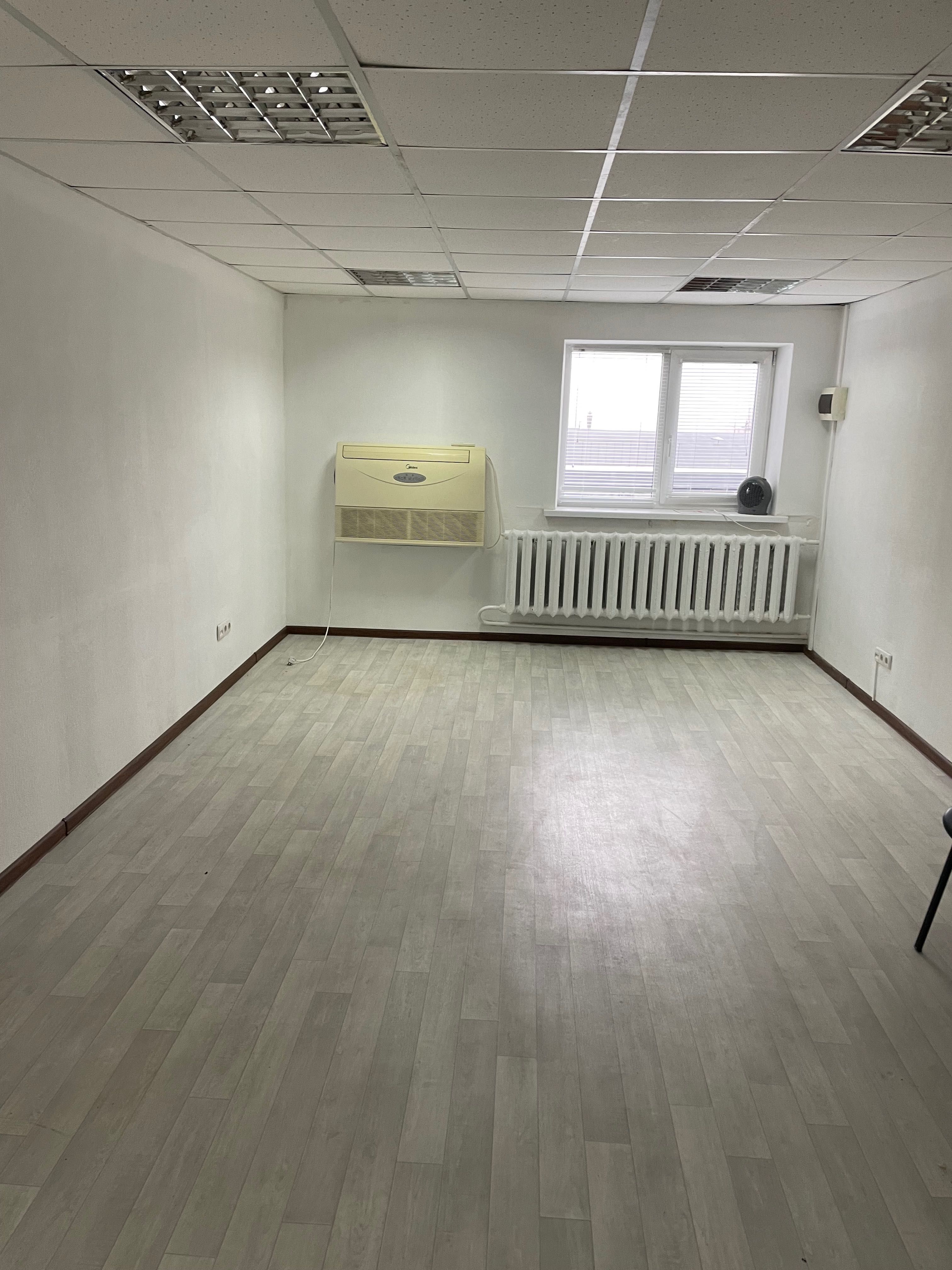 Офис 28 кв.м рядом с м. Ботанический Сад, пр. Науки