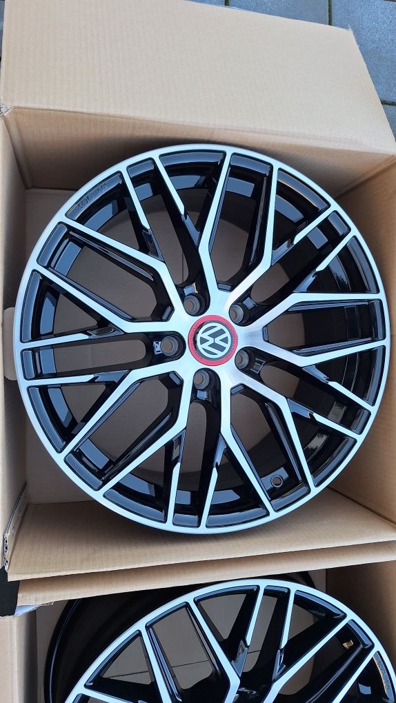 Nowe Alufelgi 5x112 R18 Audi A4 A6 C7 Q5 Skoda Superb Octavia Vw Passa