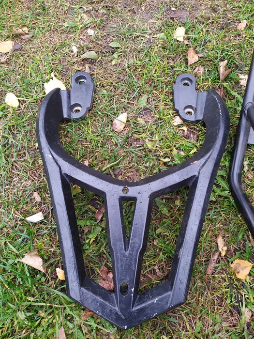 Про́дам багажник кінлон 150.