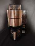 Maquina de cafe com moidor Russell hobbs